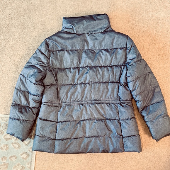 GAP women’s Metallic Gray Puffer Jacket - Picture 2 of 9